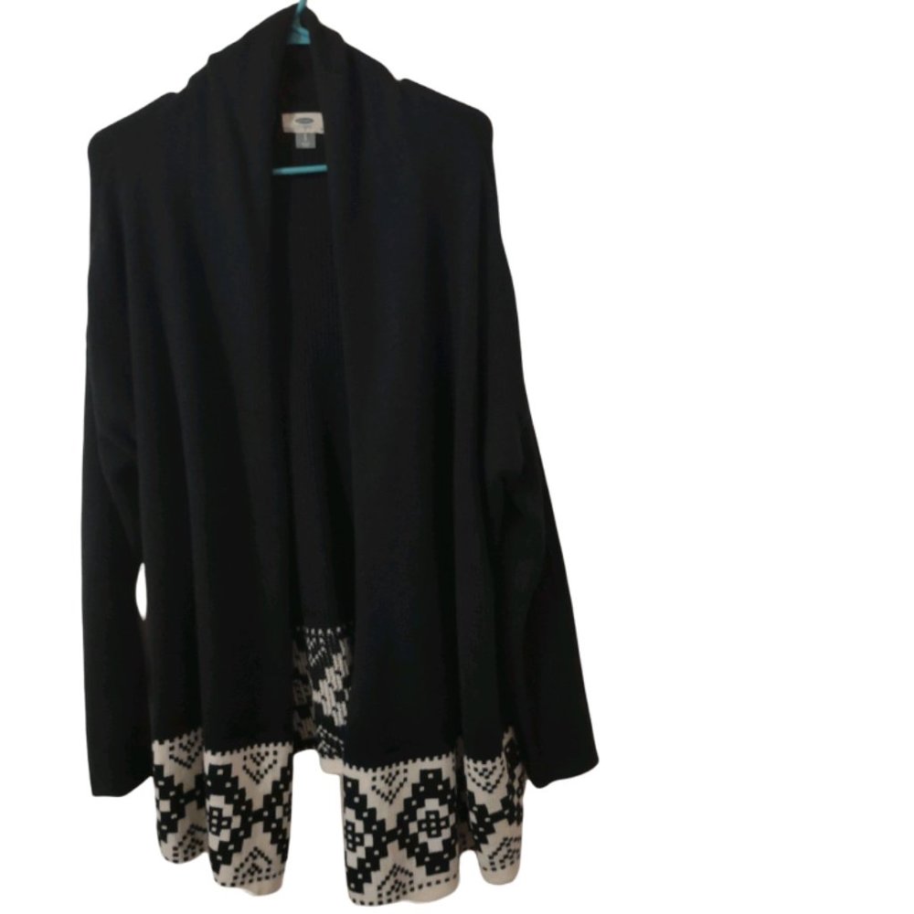 Old Navy Women's Sweater Pattern Cardigan Colors: Green, White Size L